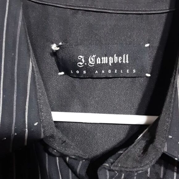😊 J. Campbell large button down shirt. - Picture 2 of 4